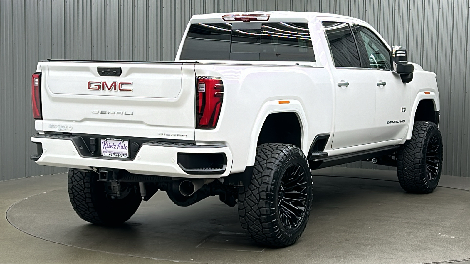 2024 GMC Sierra 2500HD Denali 5