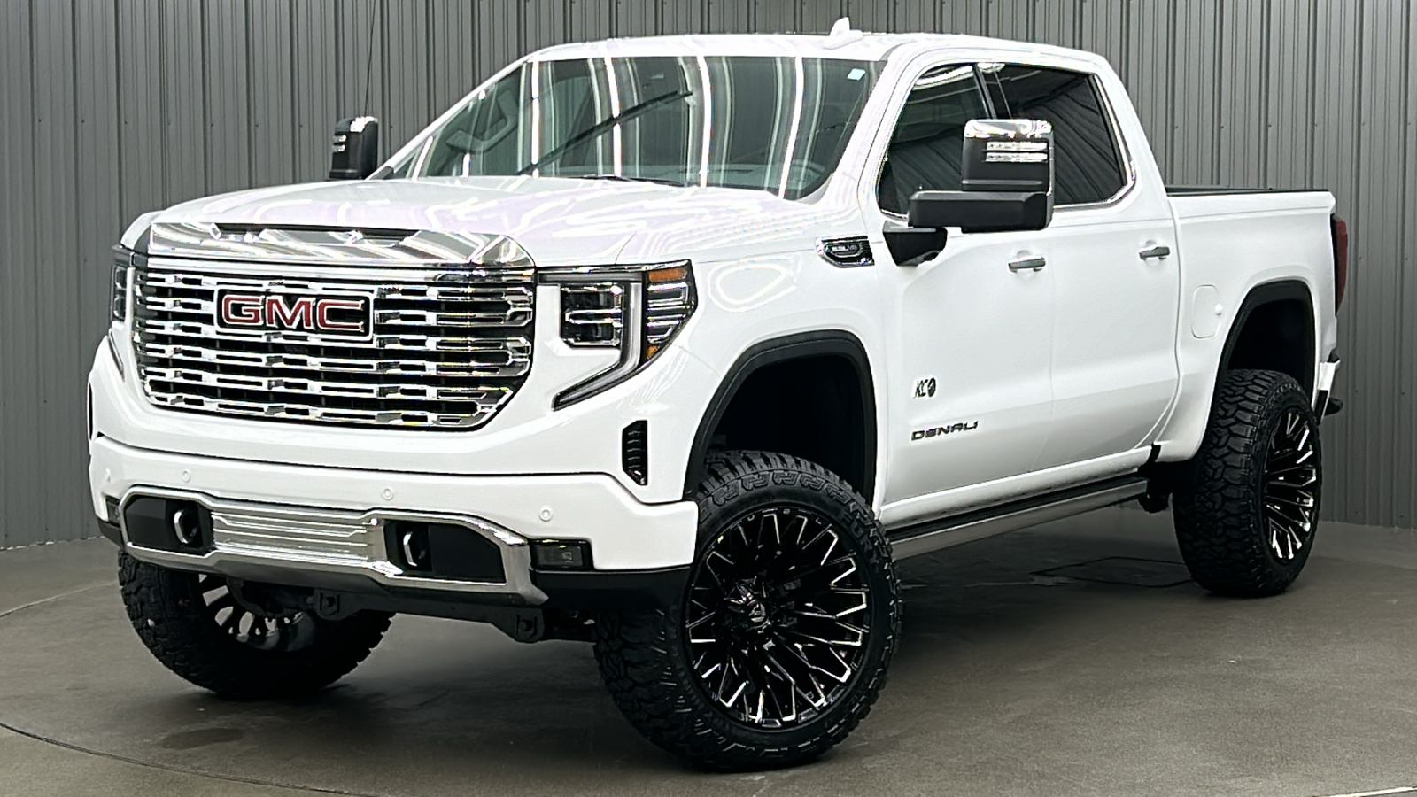 2024 GMC Sierra 1500 Denali 1