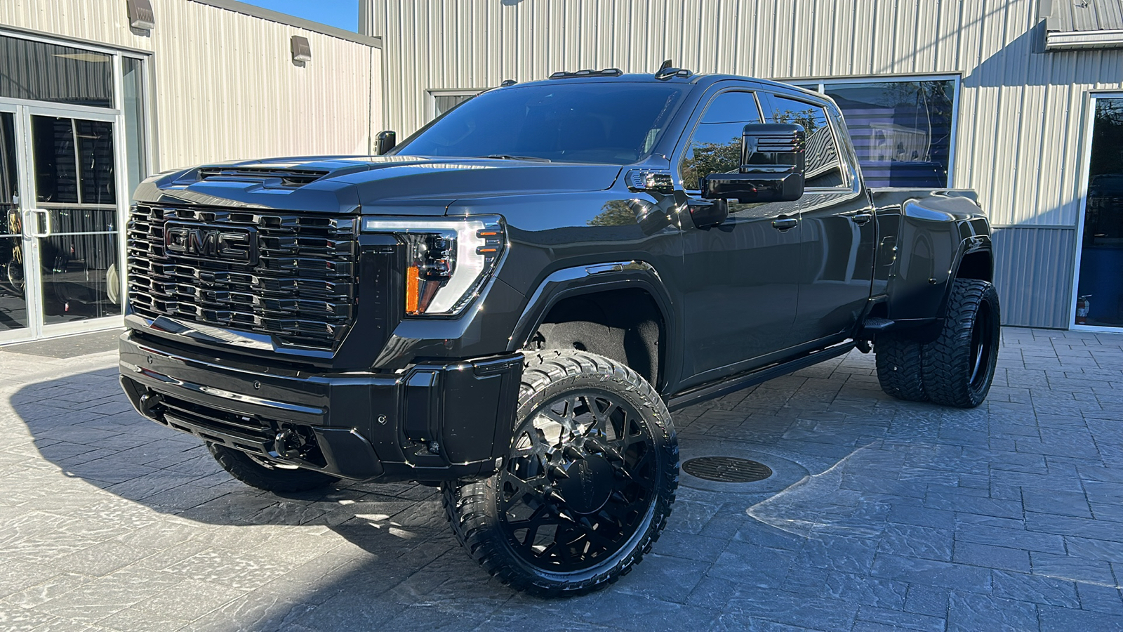 2024 GMC Sierra 3500HD Denali Ultimate 1