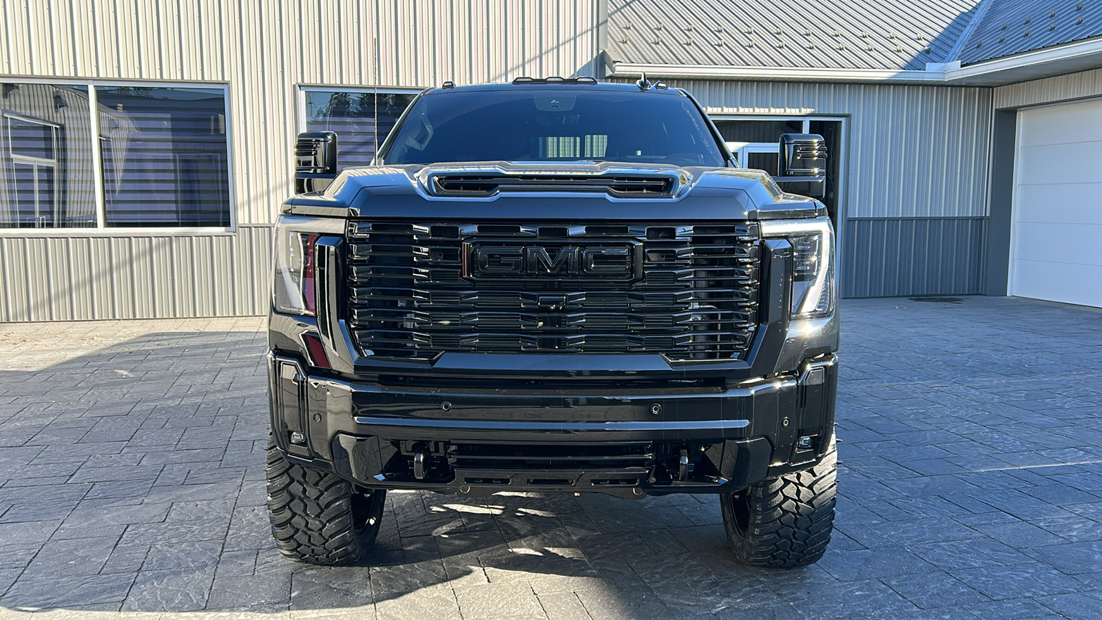 2024 GMC Sierra 3500HD Denali Ultimate 8