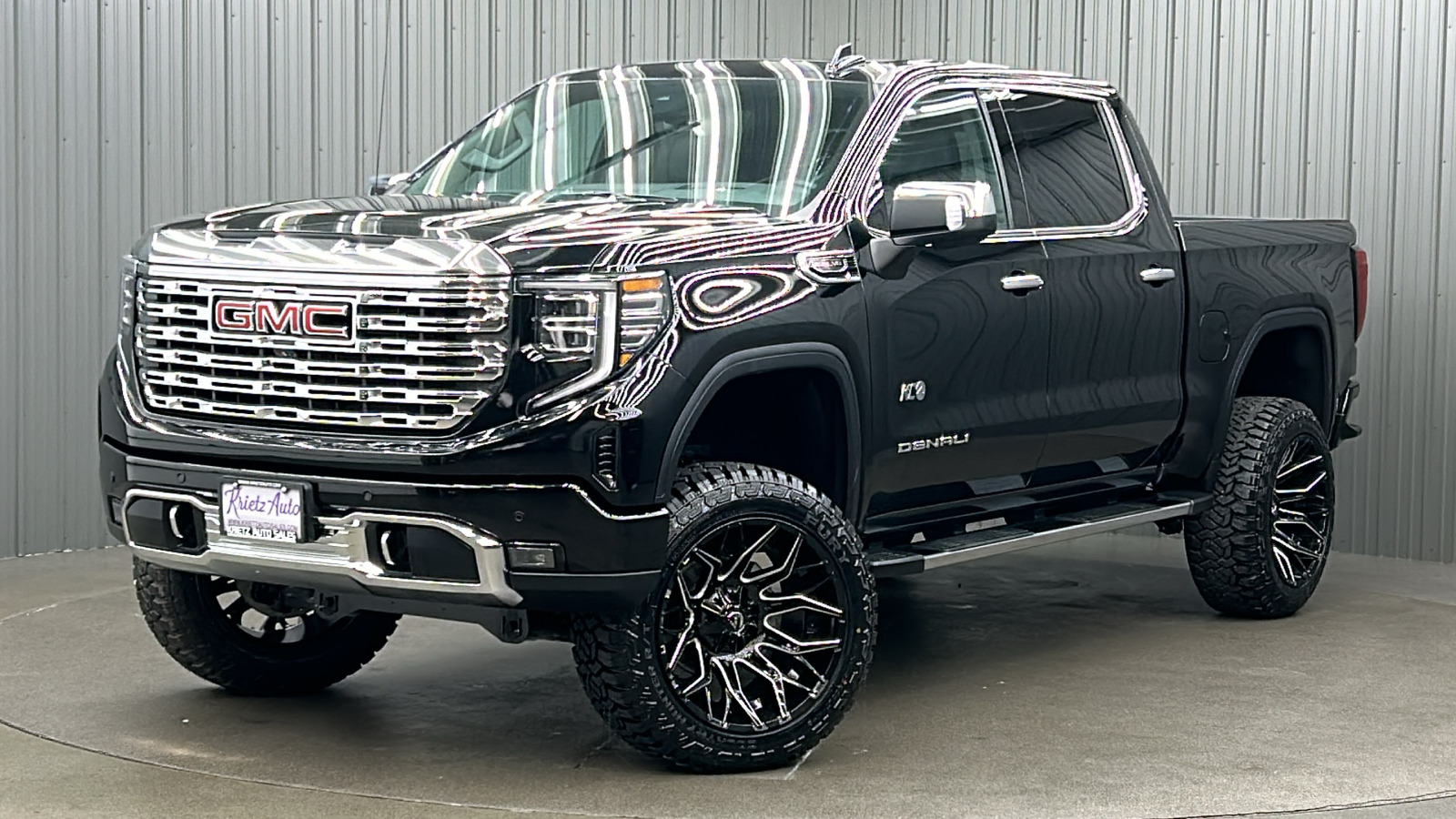 2023 GMC Sierra 1500 Denali 1