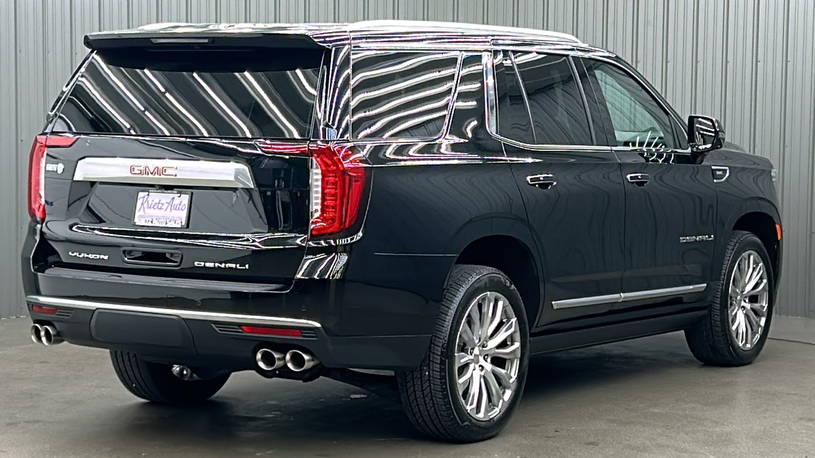 2023 GMC Yukon Denali 5