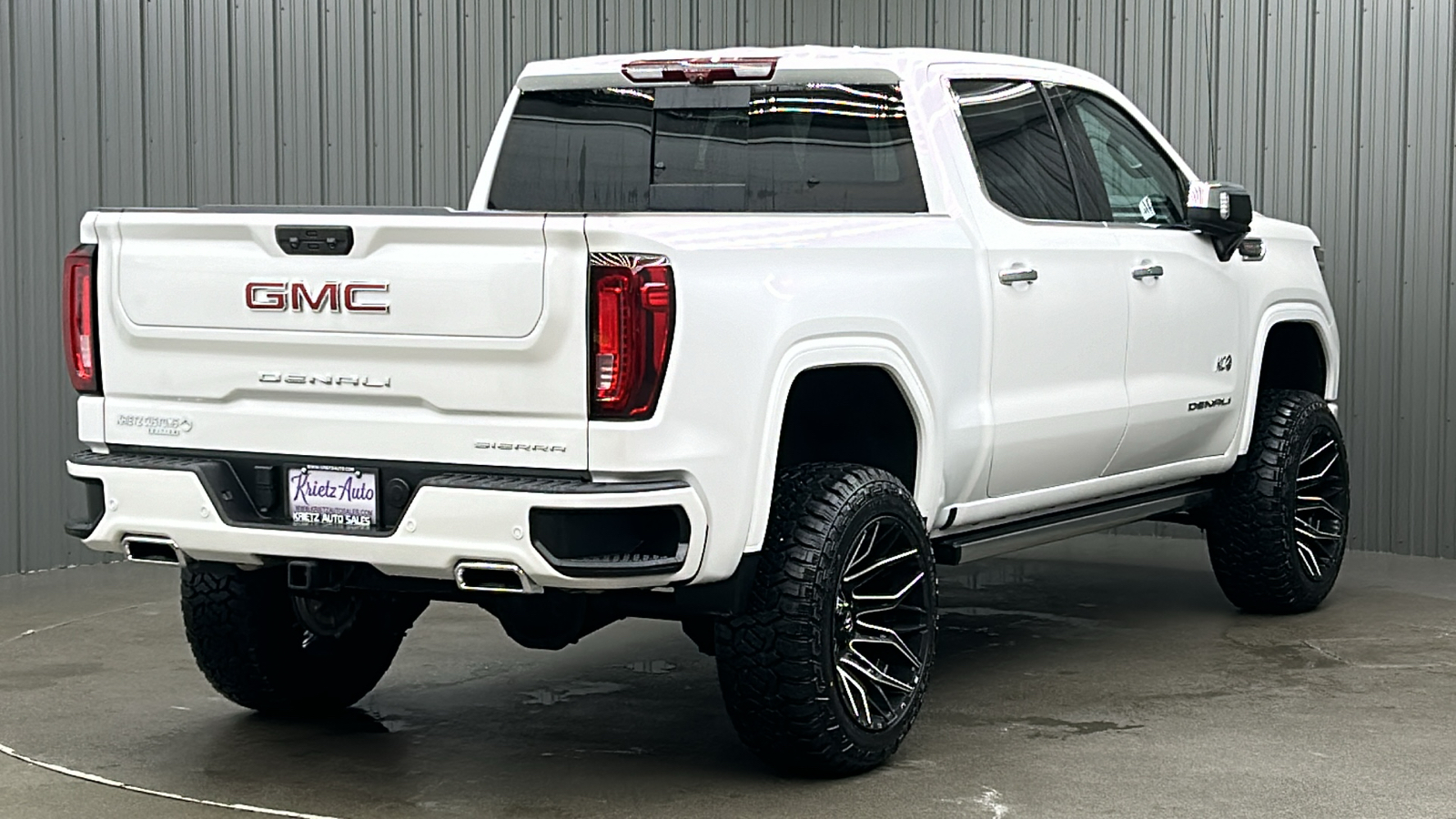 2023 GMC Sierra 1500 Denali 5