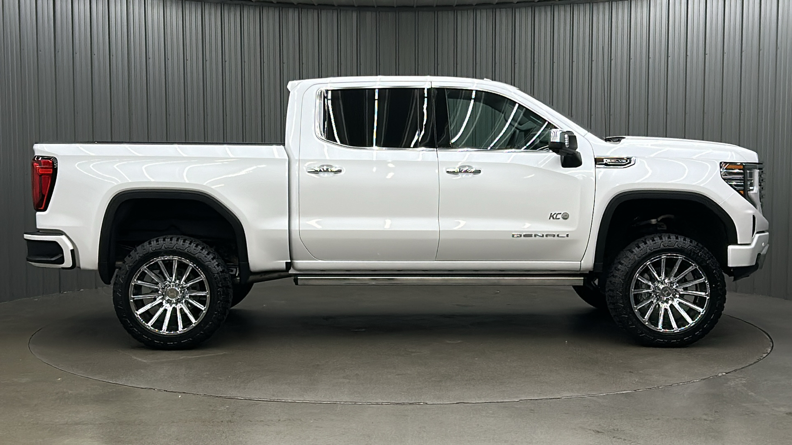 2023 GMC Sierra 1500 Denali 6