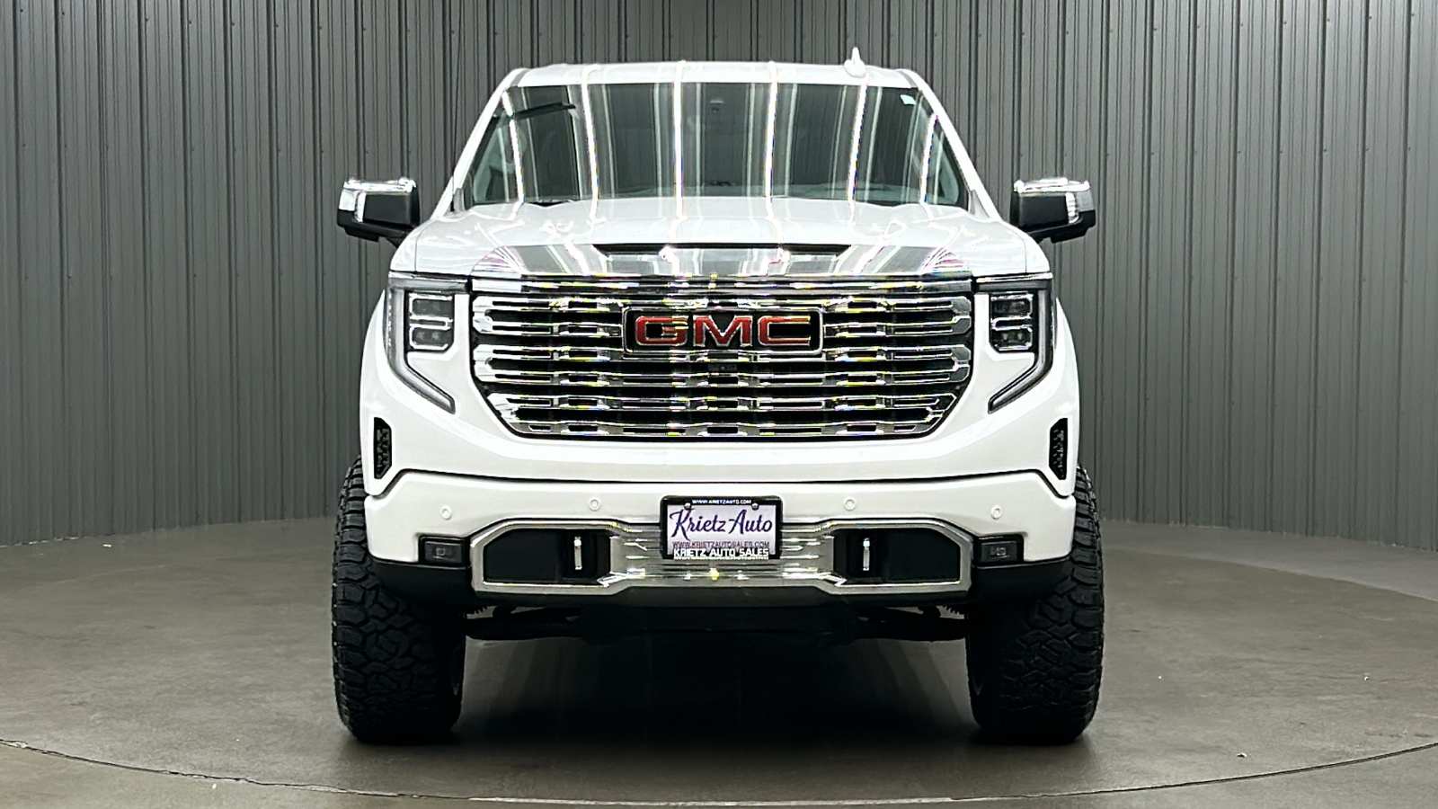 2023 GMC Sierra 1500 Denali 8