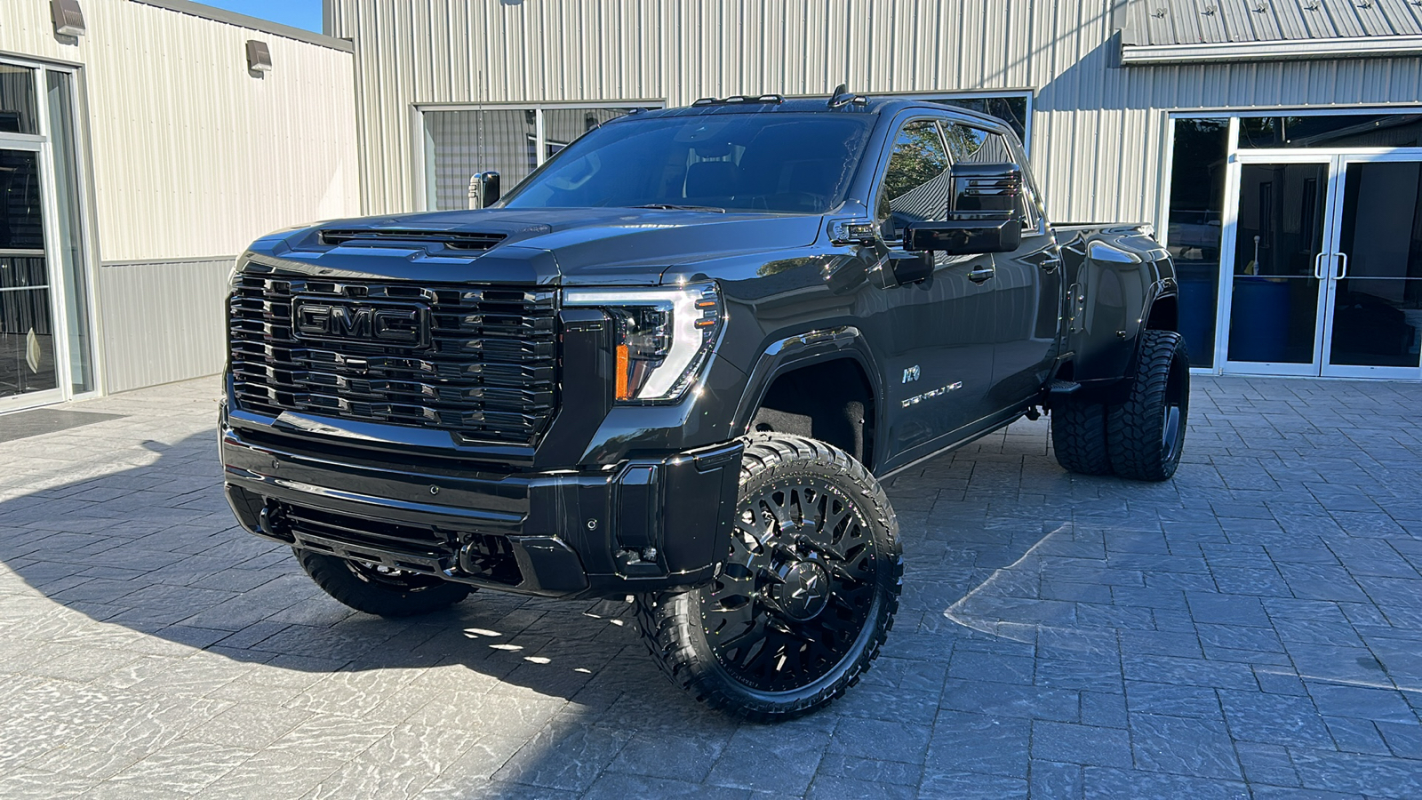 2024 GMC Sierra 3500HD Denali 1