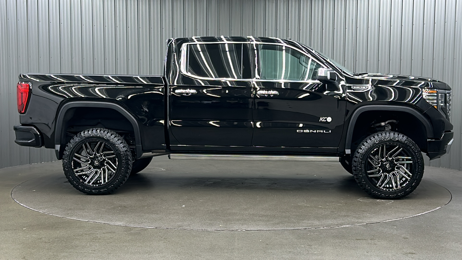 2023 GMC Sierra 1500 Denali 6