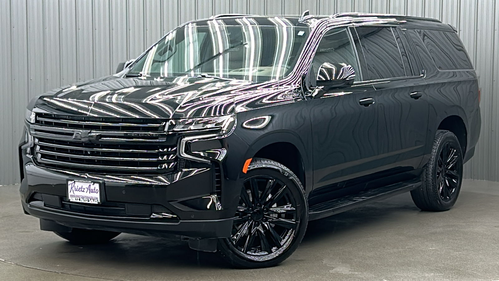 2023 Chevrolet Suburban High Country 1