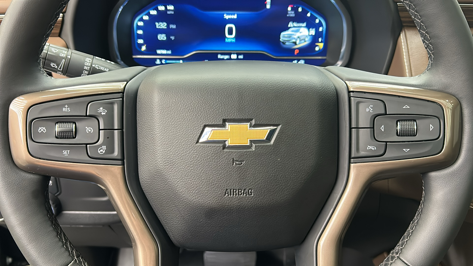 2023 Chevrolet Suburban High Country 25