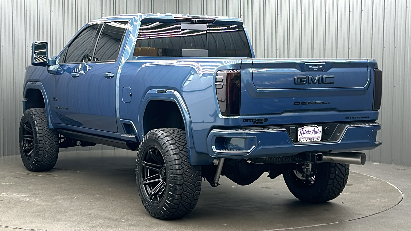 2024 GMC Sierra 2500HD Denali Ultimate 3