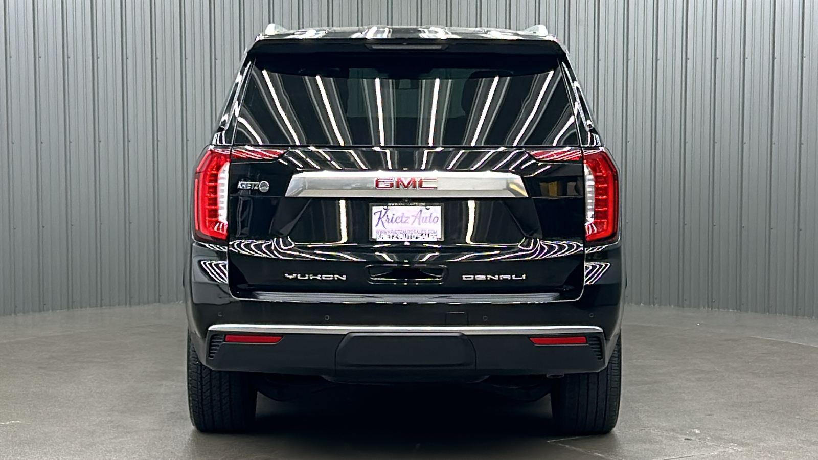 2023 GMC Yukon  4