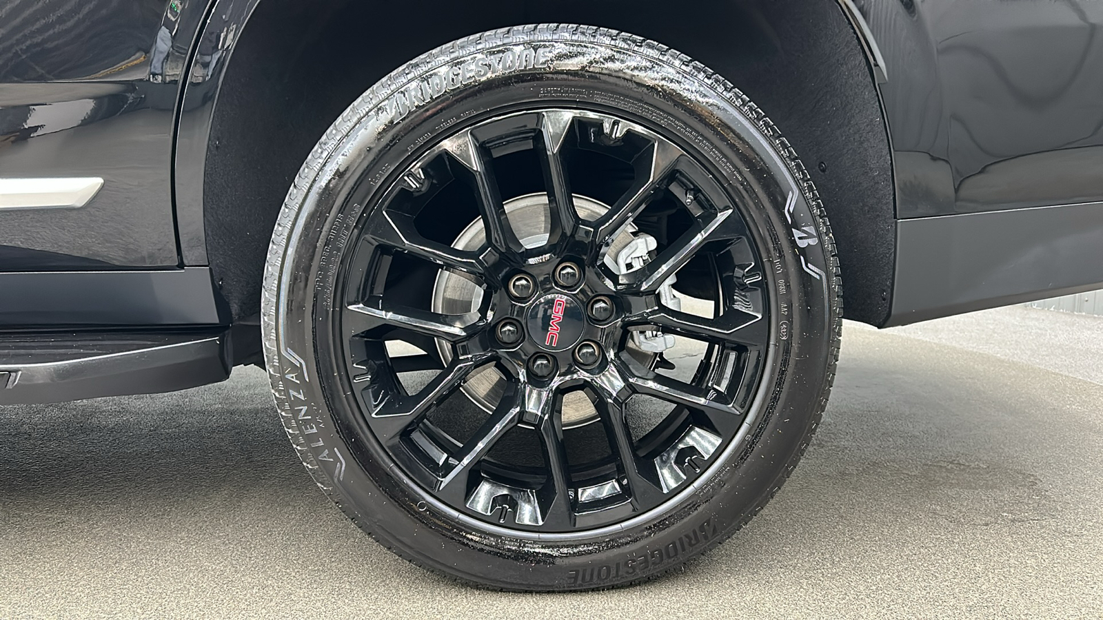 2023 GMC Yukon  11