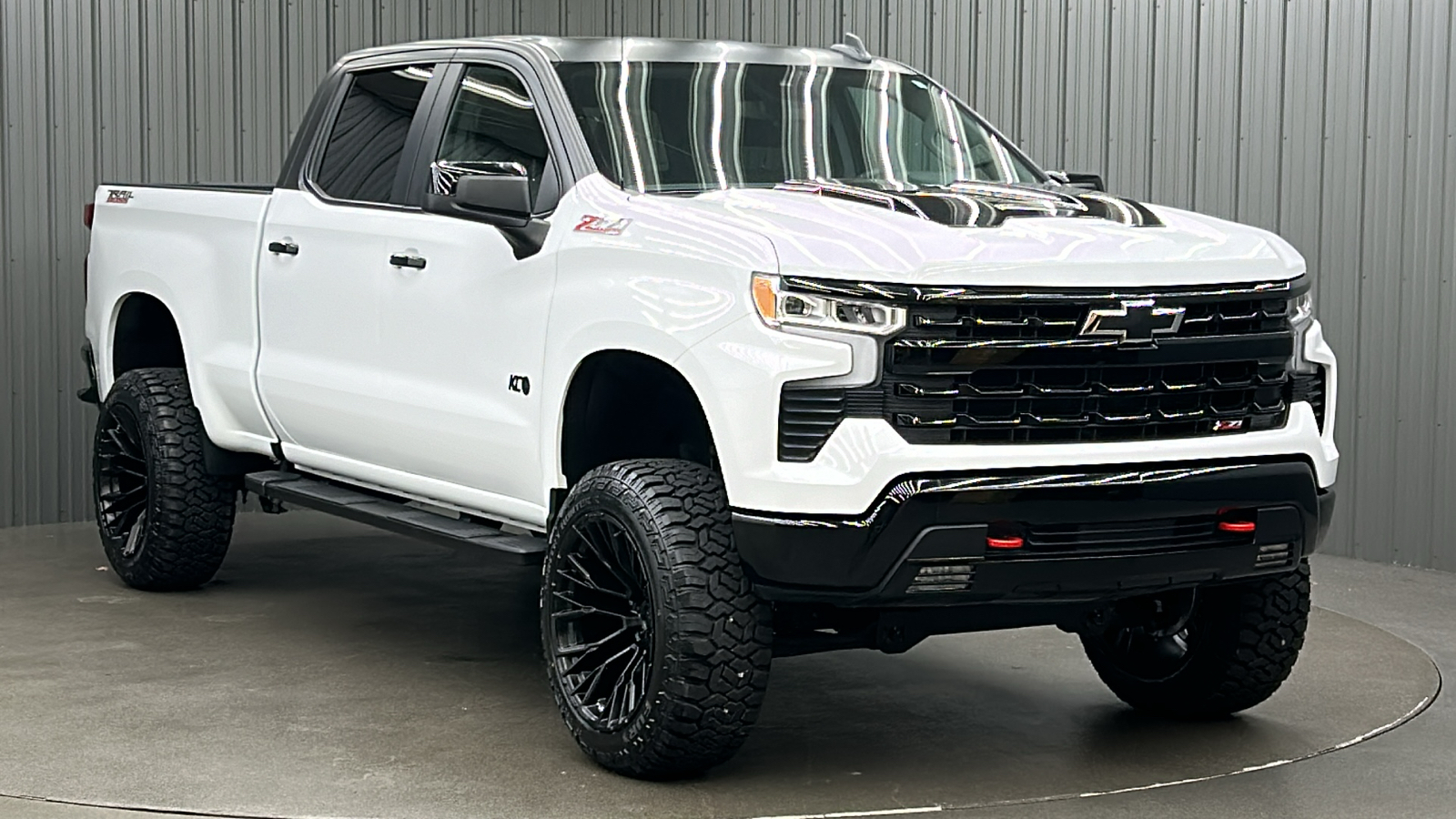 2024 Chevrolet Silverado 1500 LT Trail Boss 7