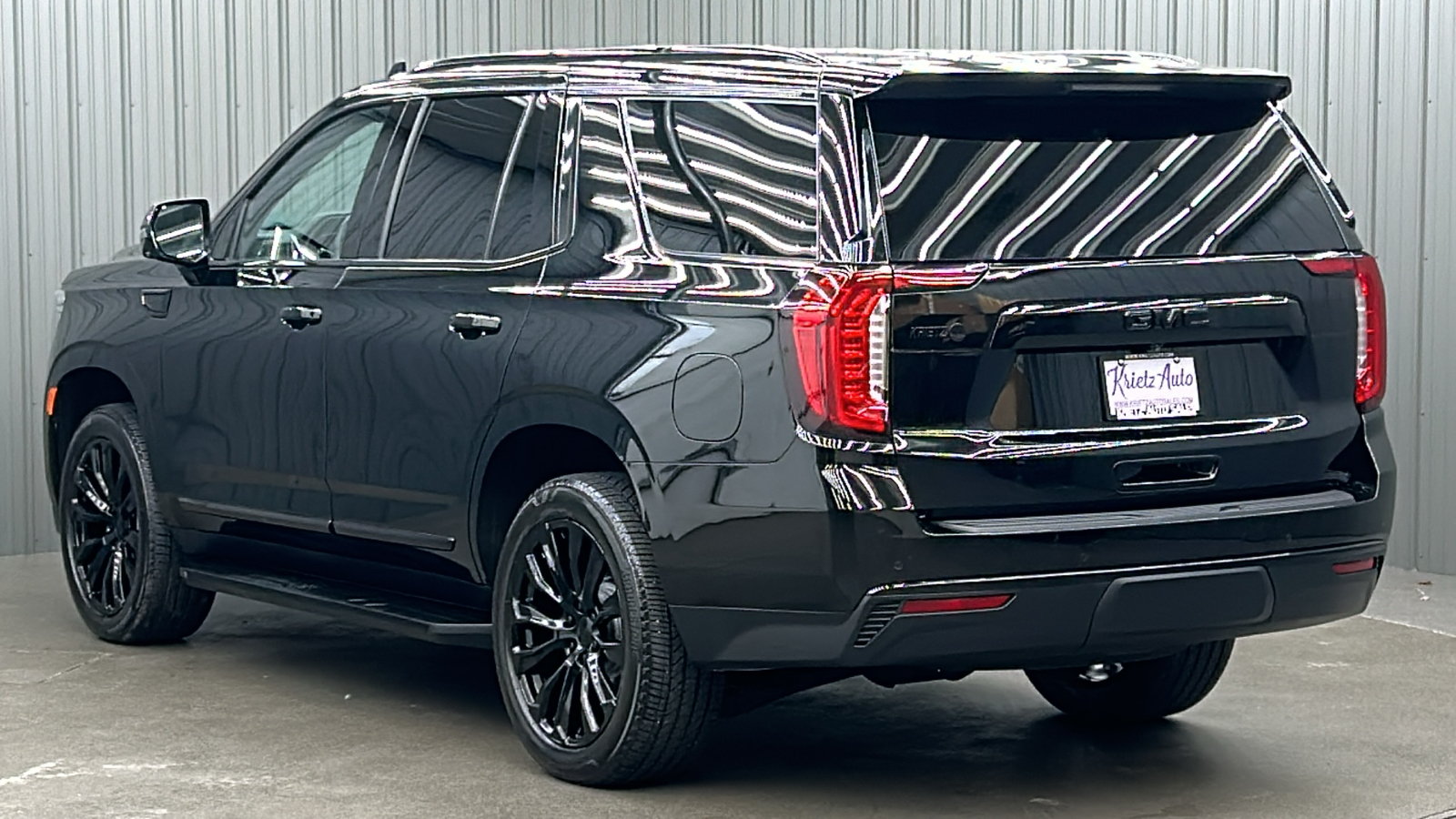 2023 GMC Yukon SLT 3