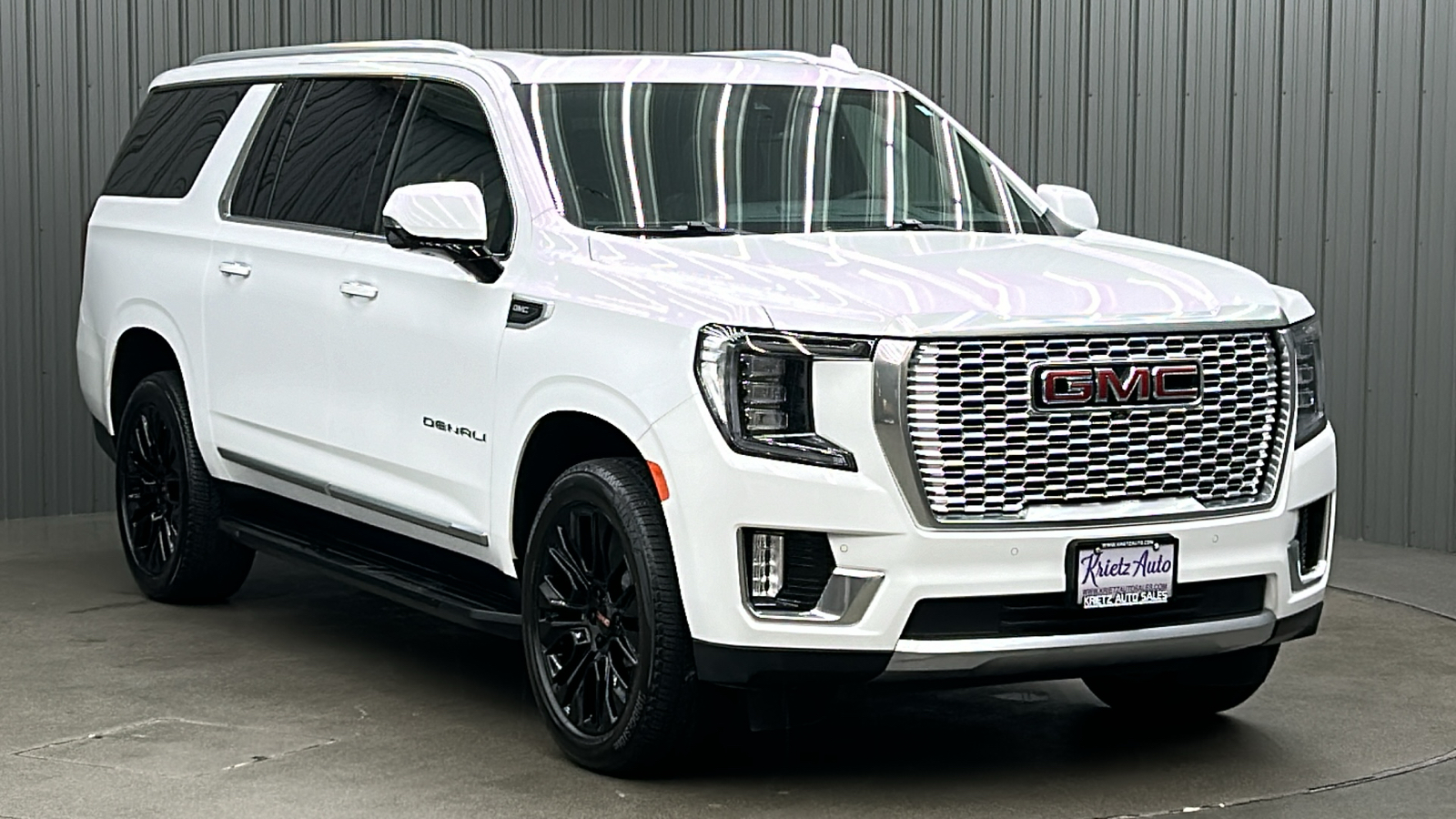 2023 GMC Yukon XL Denali 7