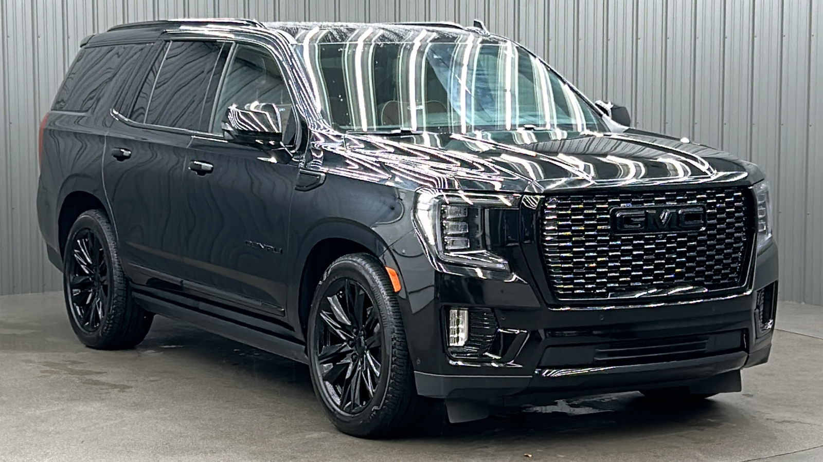 2023 GMC Yukon Denali Ultimate 7