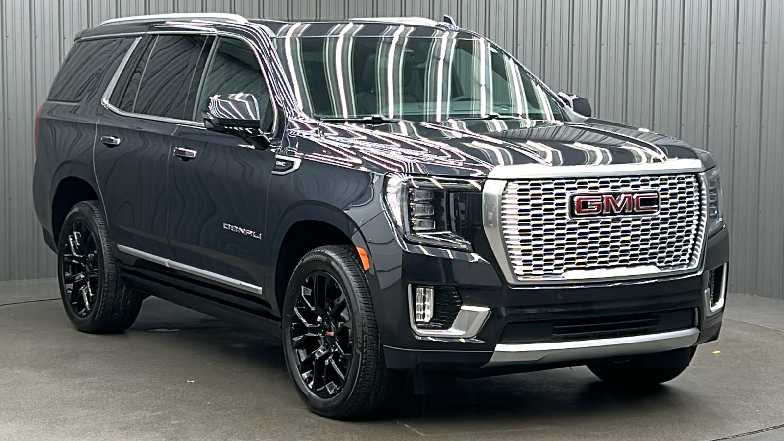 2023 GMC Yukon Denali 7