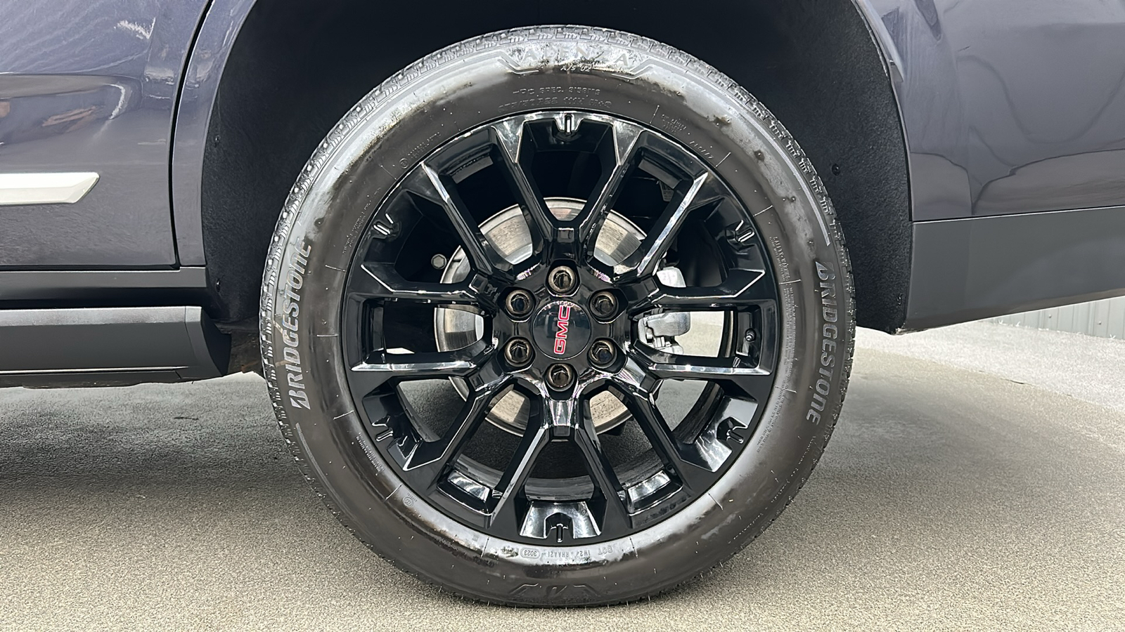 2023 GMC Yukon Denali 11