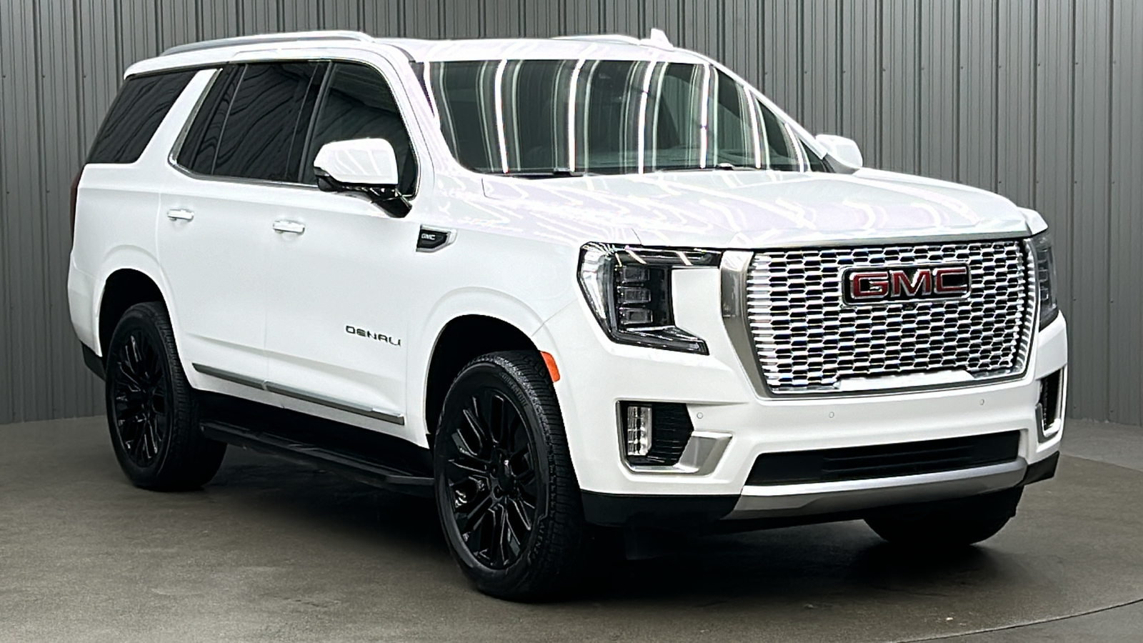 2023 GMC Yukon Denali 7