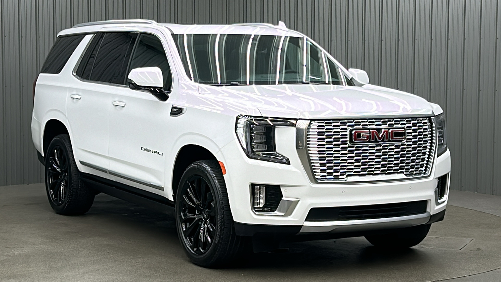 2023 GMC Yukon Denali 7