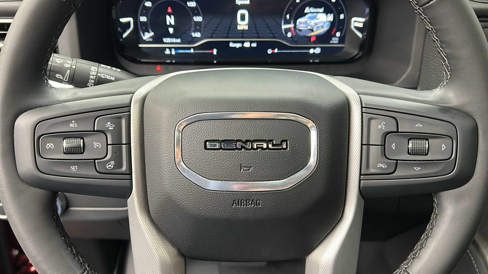 2023 GMC Yukon  25