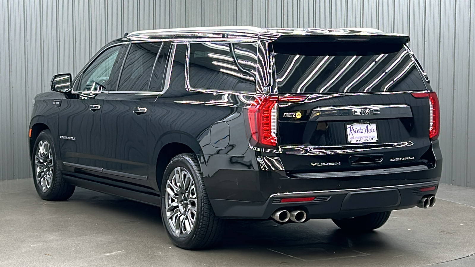 2023 GMC Yukon XL Denali Ultimate 3