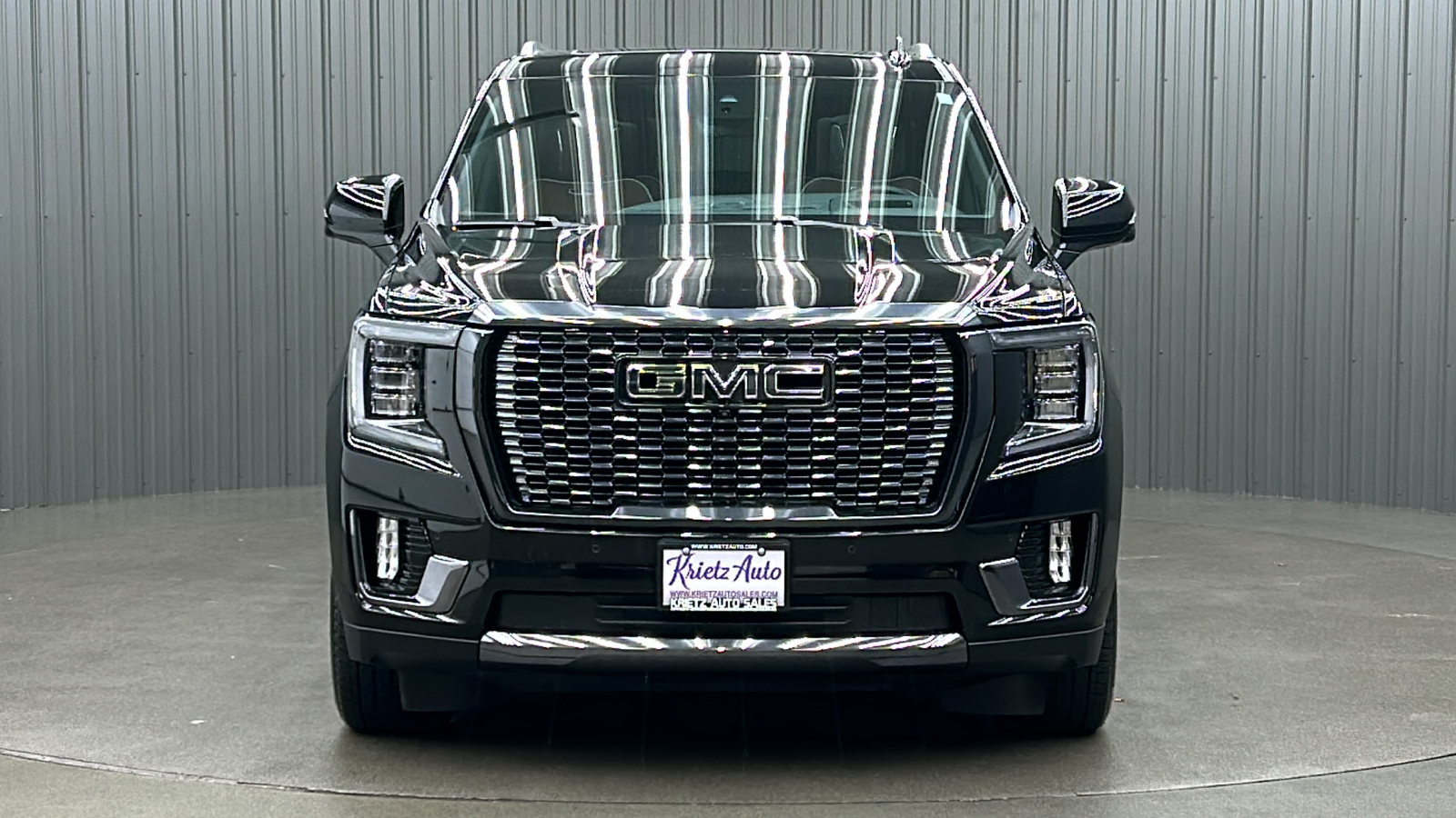 2023 GMC Yukon XL Denali Ultimate 8