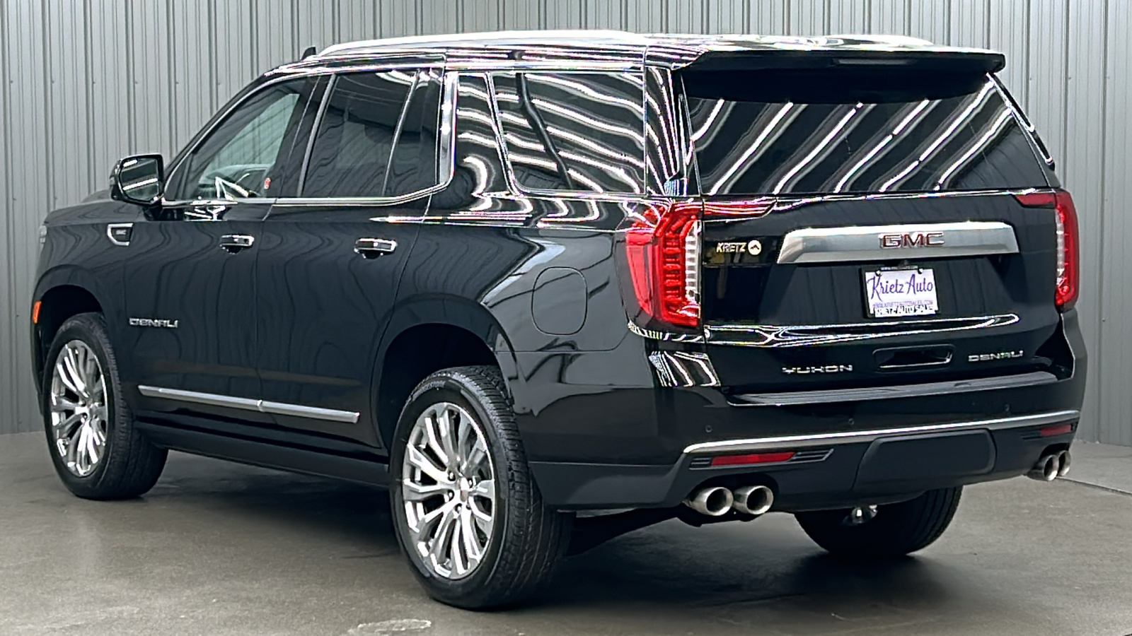 2023 GMC Yukon Denali 3