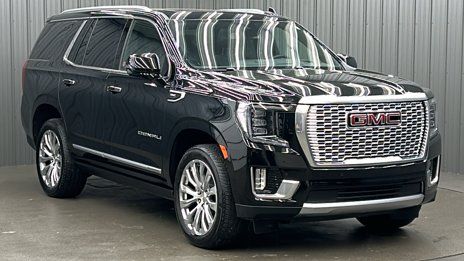 2023 GMC Yukon Denali 7