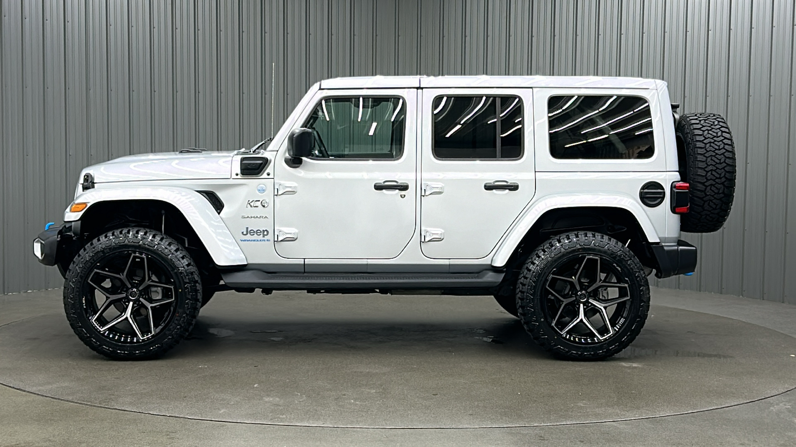 2023 Jeep Wrangler Sahara 4xe 2