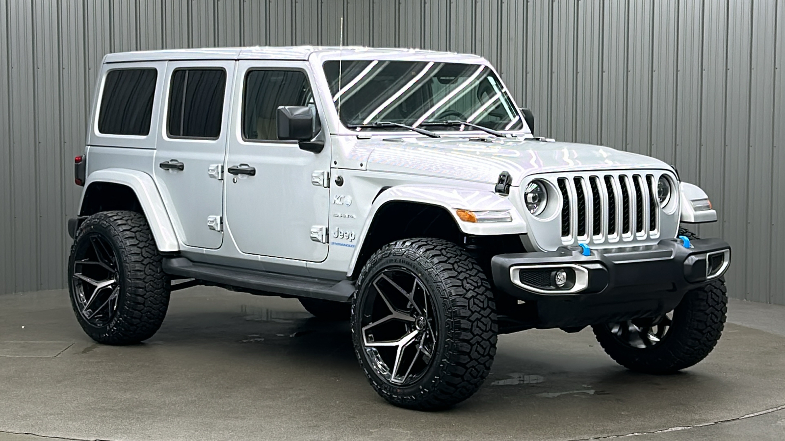 2023 Jeep Wrangler Sahara 4xe 7