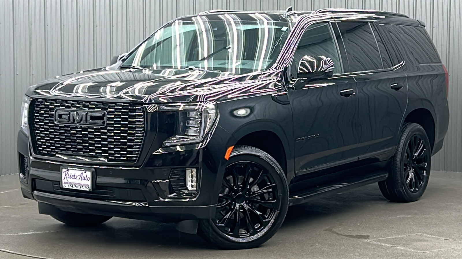 2023 GMC Yukon Denali 1