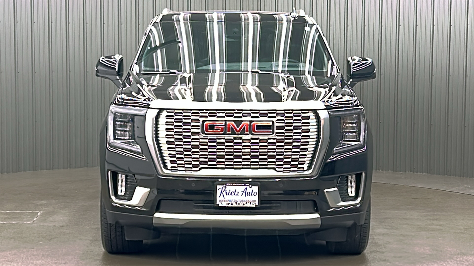 2023 GMC Yukon Denali 8