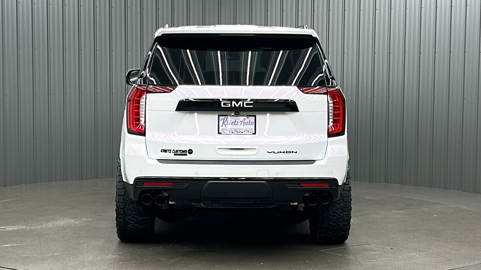 2023 GMC Yukon  4