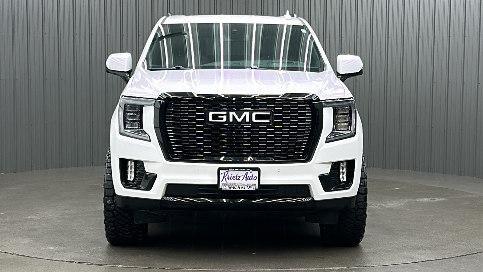 2023 GMC Yukon  8