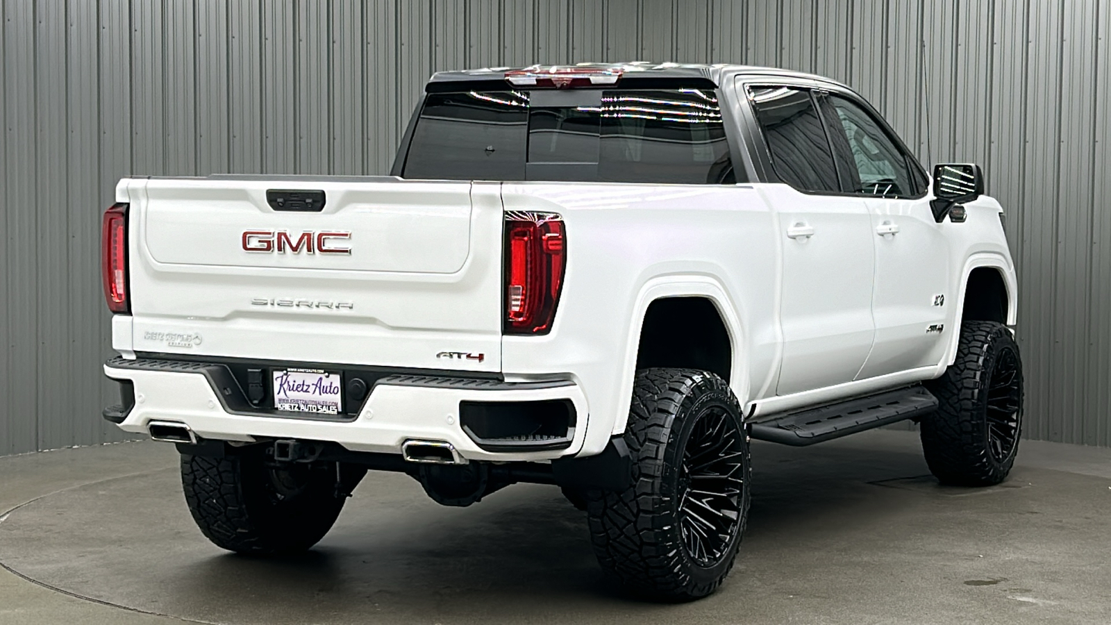 2022 GMC Sierra 1500 AT4 5