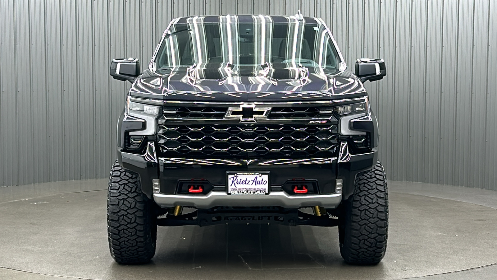 2022 Chevrolet Silverado 1500 ZR2 8