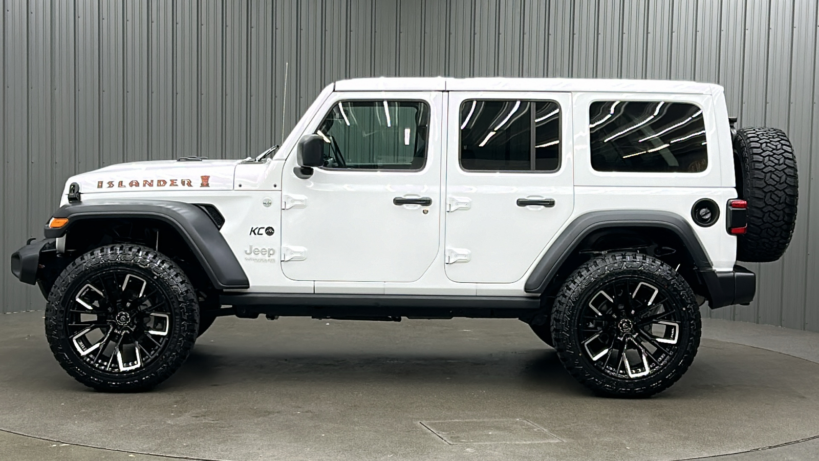 2021 Jeep Wrangler Unlimited Islander 2