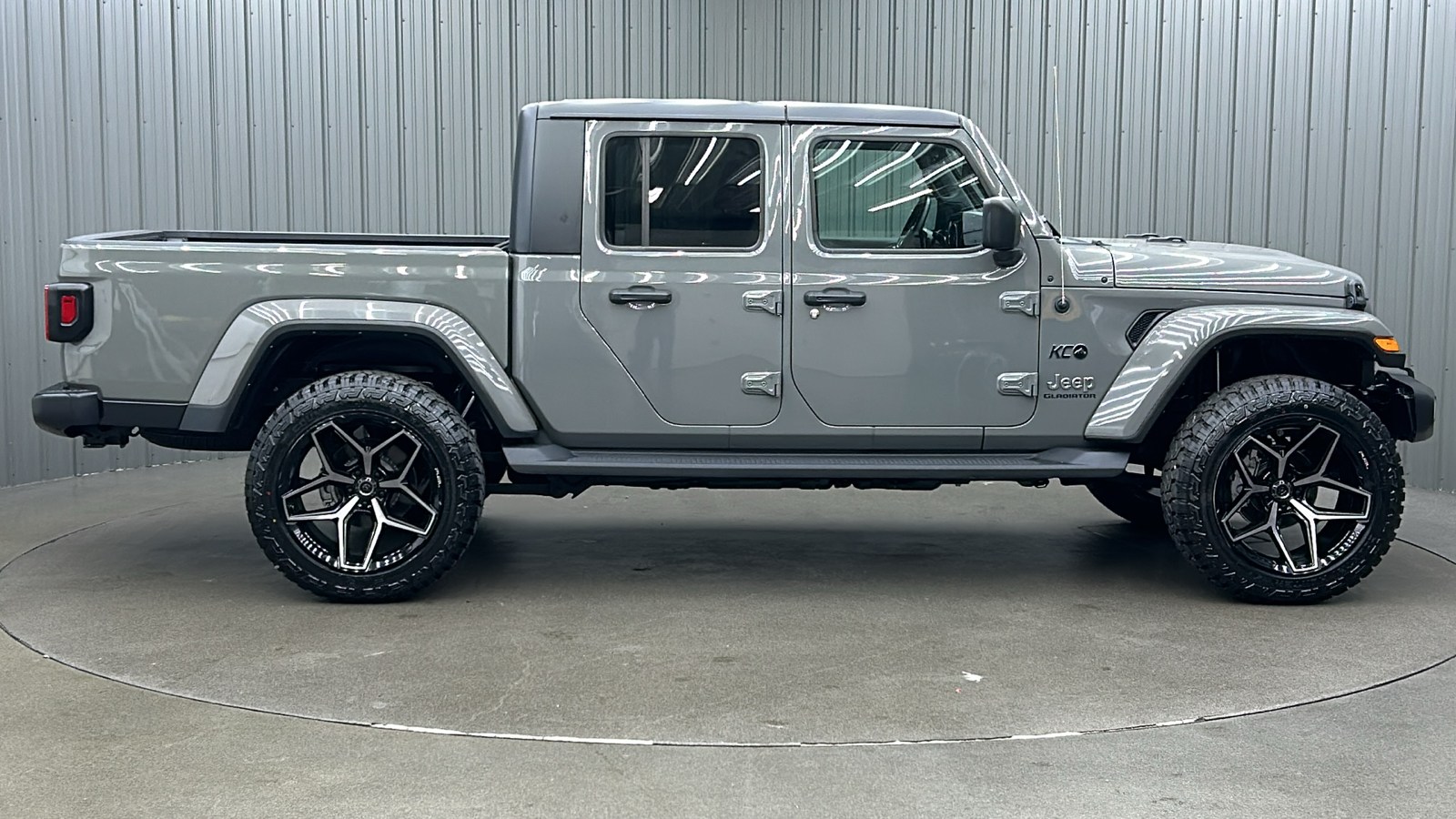 2021 Jeep Gladiator Overland 6