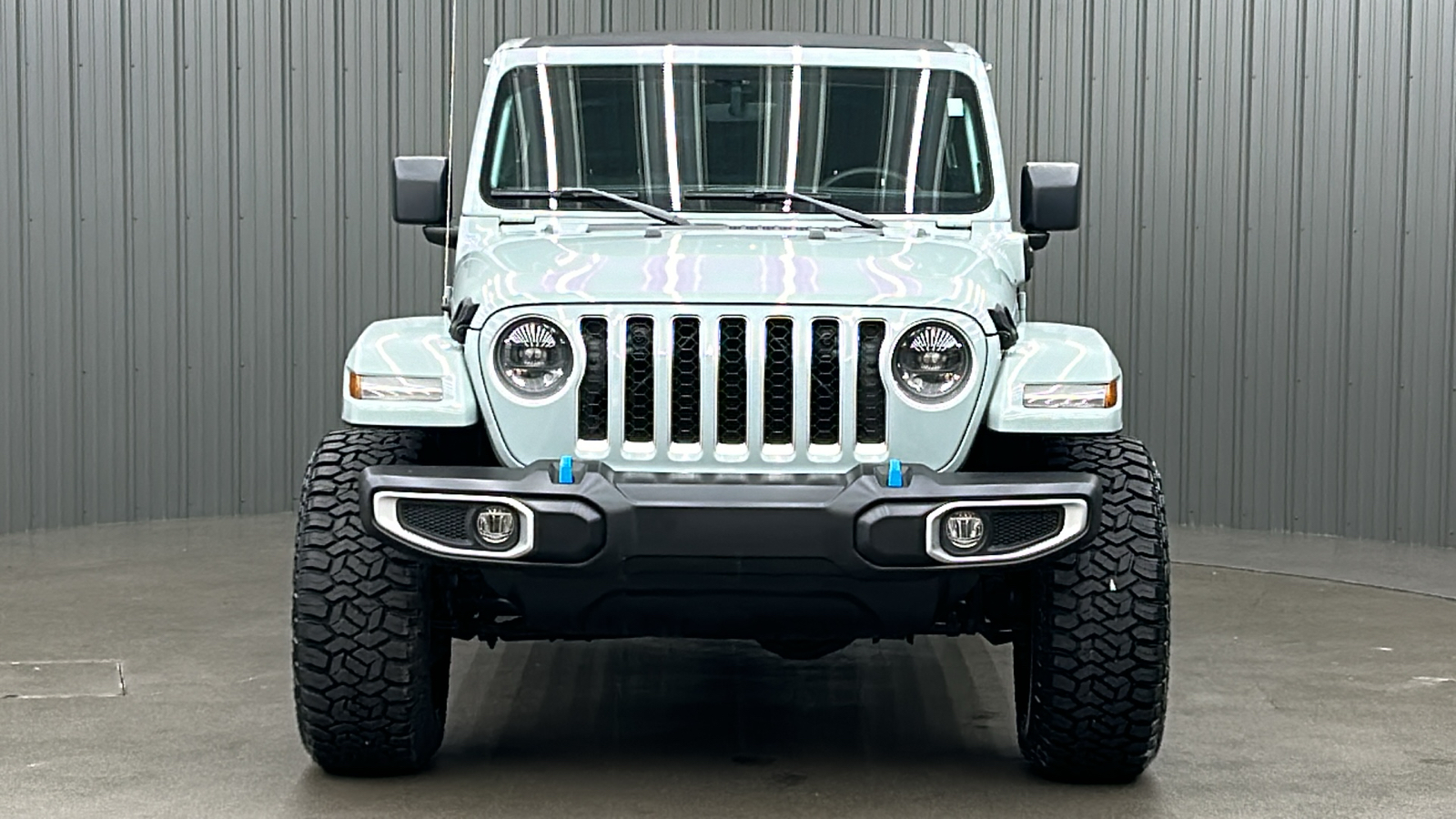 2023 Jeep Wrangler Sahara 4xe 8