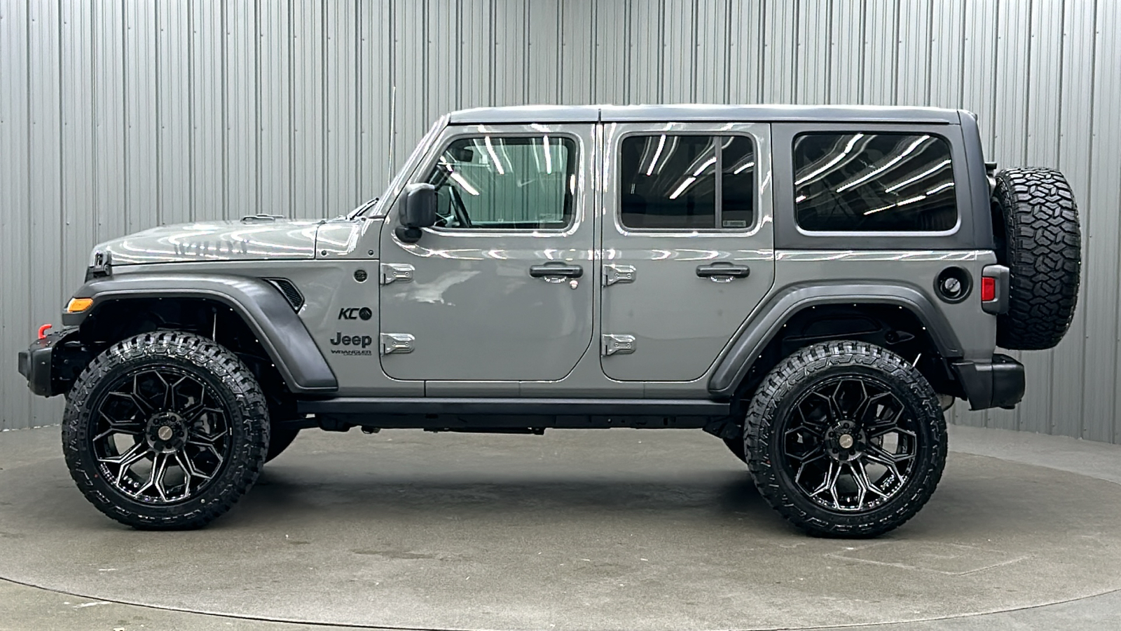 2021 Jeep Wrangler Unlimited Willys 2