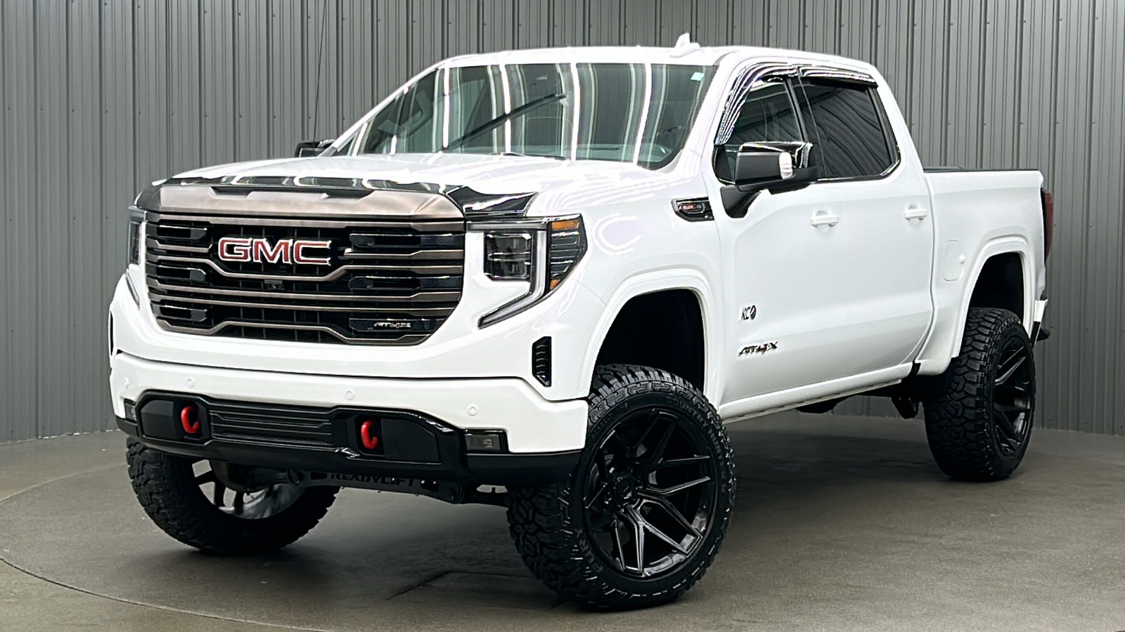 2022 GMC Sierra 1500 AT4X 1