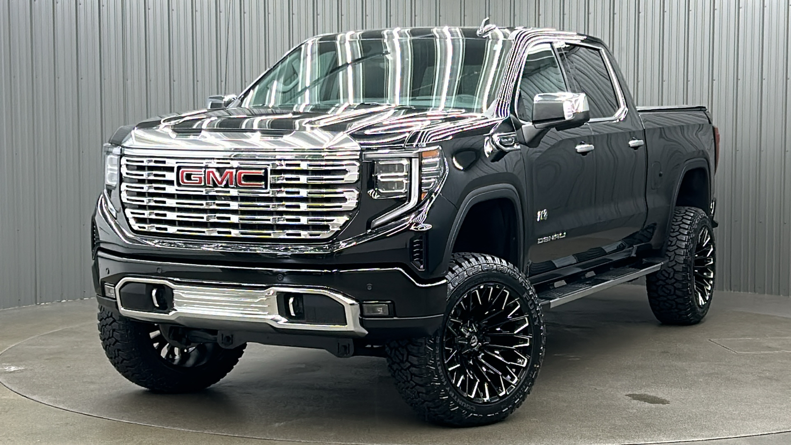 2022 GMC Sierra 1500 Denali 1