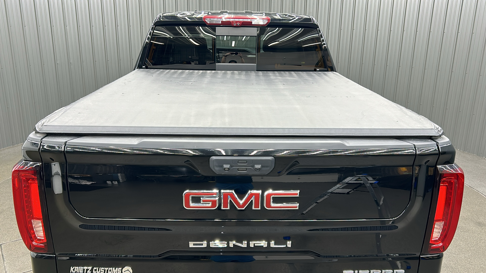 2022 GMC Sierra 1500 Denali 17