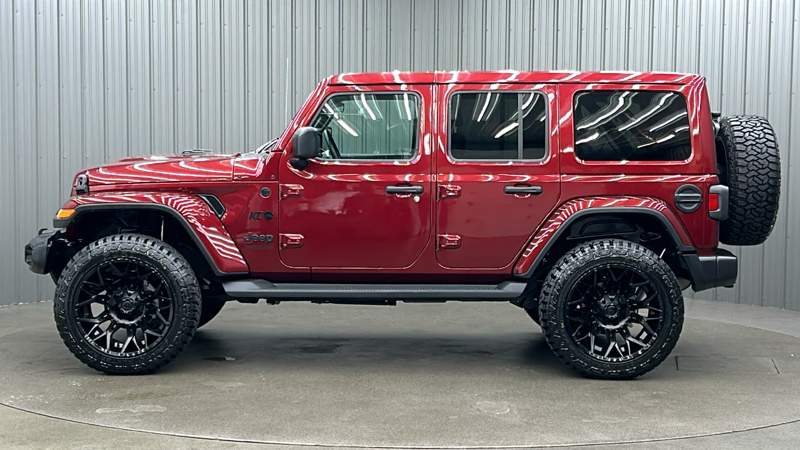 2021 Jeep Wrangler Unlimited Sahara Altitude 2