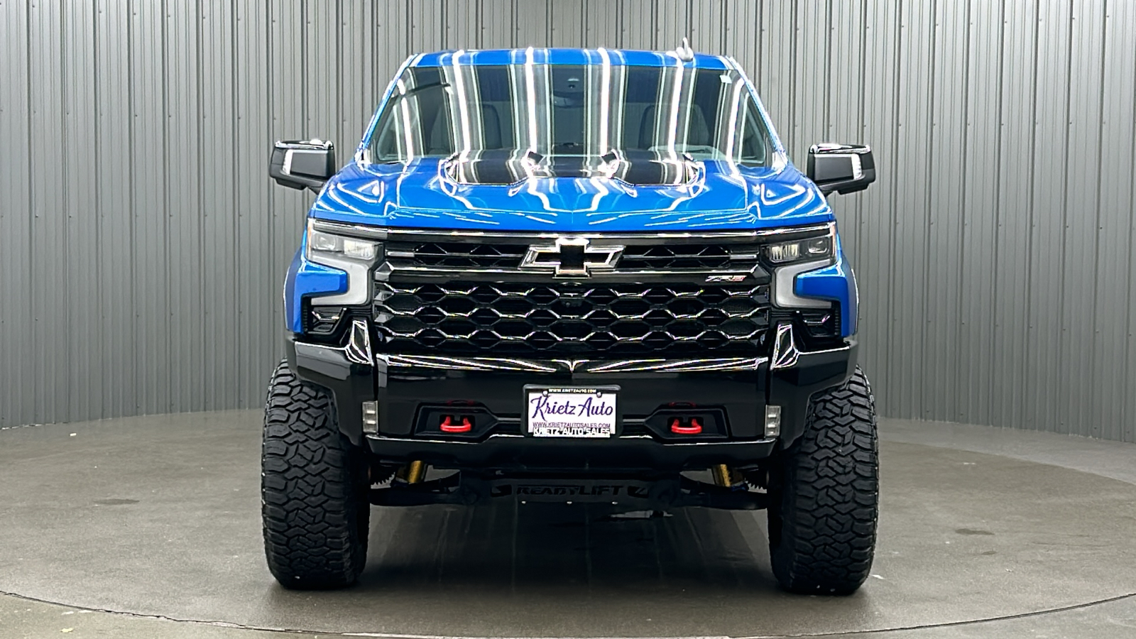 2022 Chevrolet Silverado 1500 ZR2 8