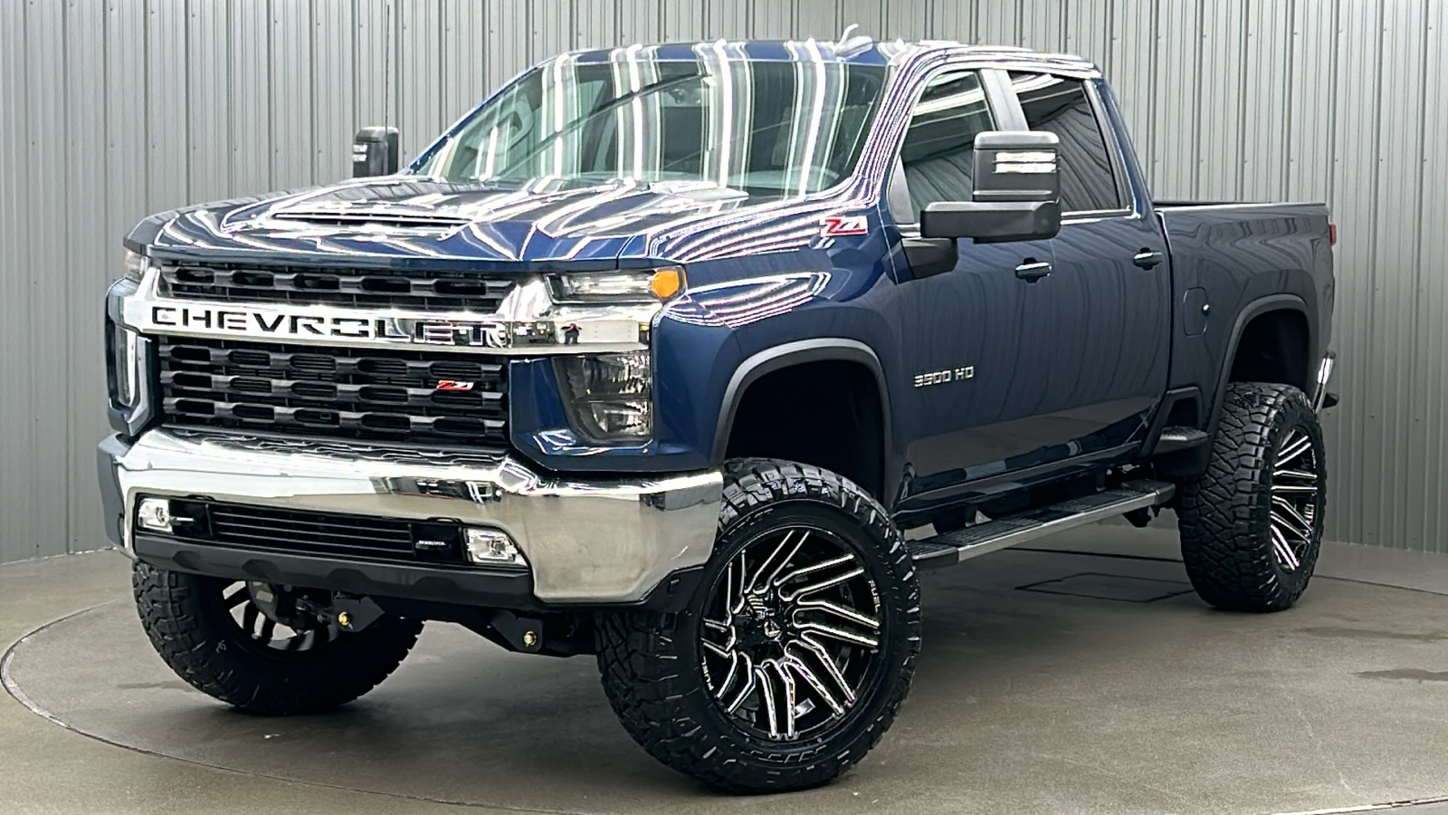 2023 Chevrolet Silverado 3500HD  1