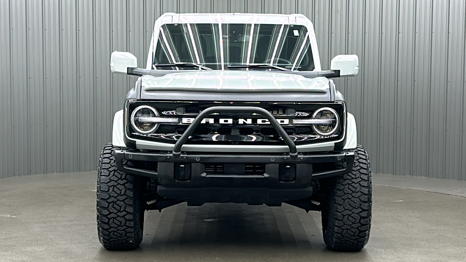 2024 Ford Bronco Outer Banks 8