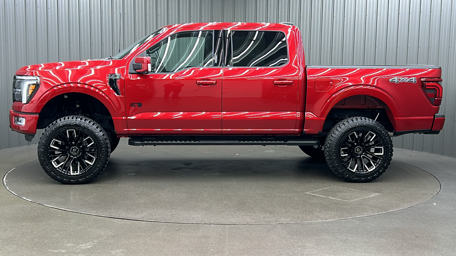 2024 Ford F-150 Lariat 2