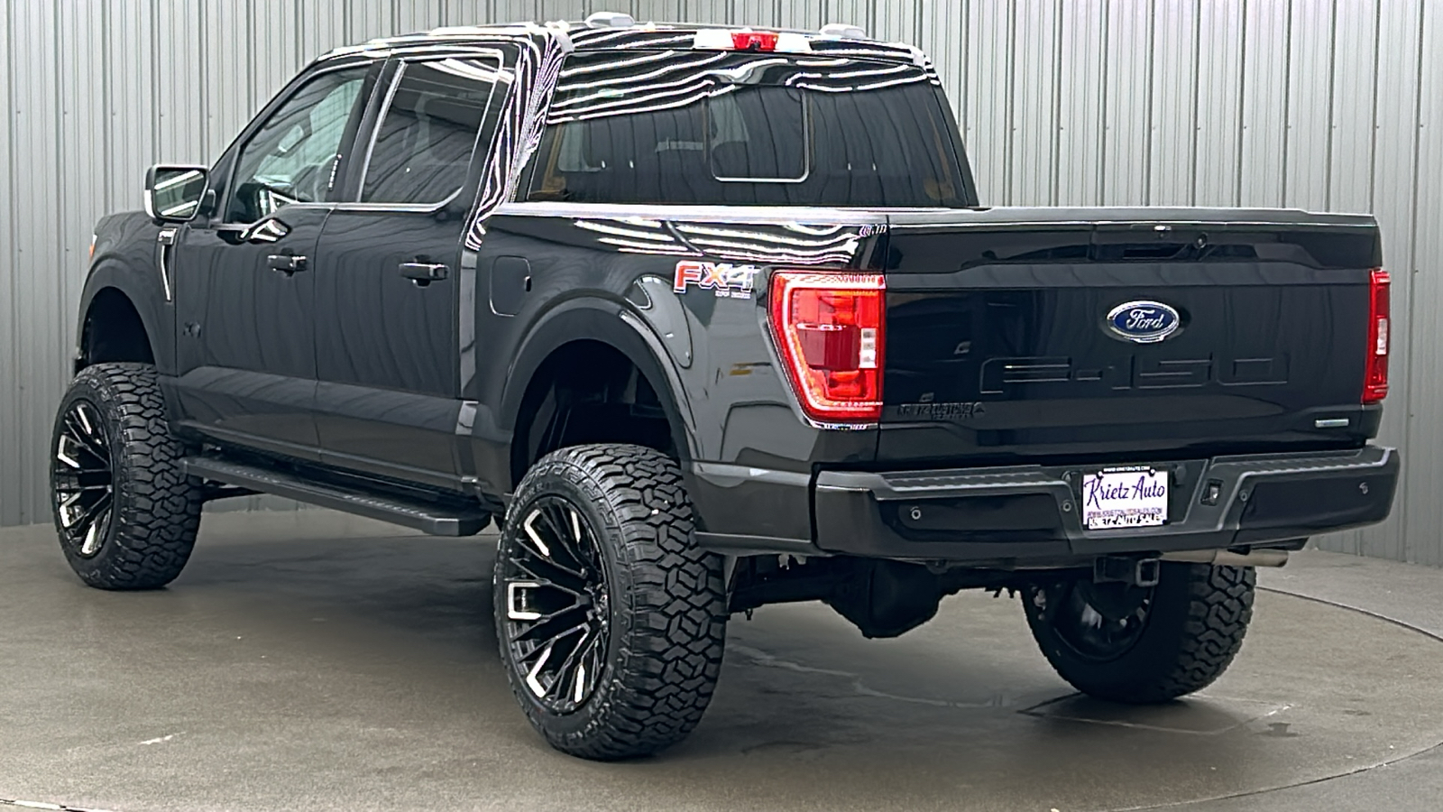 2023 Ford F-150 XLT 3